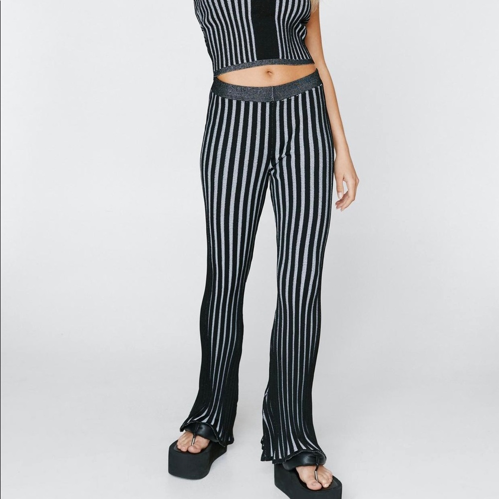 Knit Plated Ribbed Flare Leggings